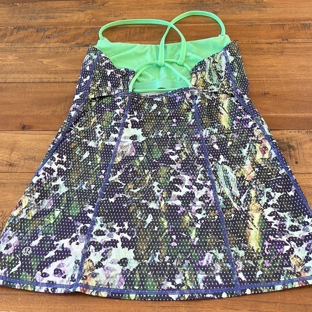 Lululemon tank top
